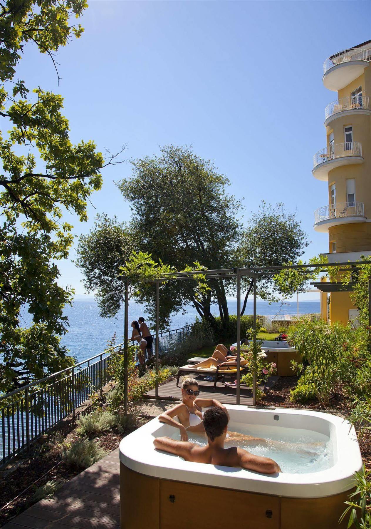 Remisens Premium Villa Ambasador Opatija Eksteriør billede